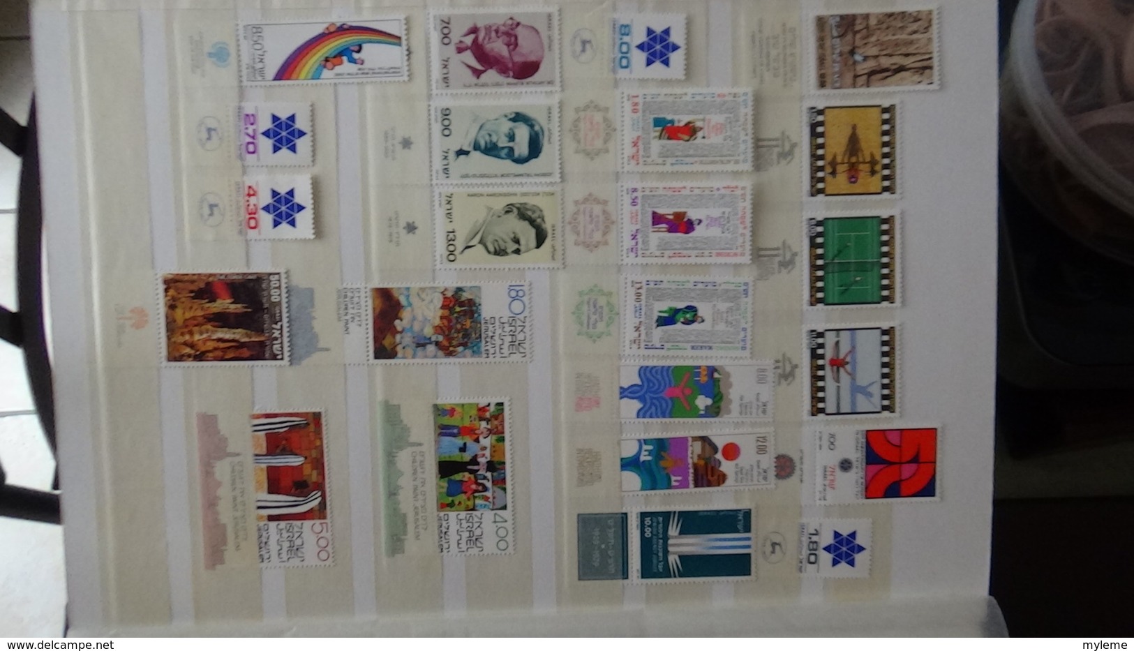 Grosse collection ISRAEL en timbres avec tabs, blocs, carnets **. Belle côte !!!