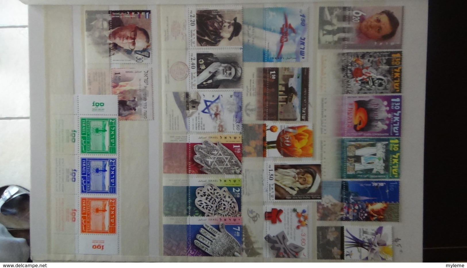 Grosse collection ISRAEL en timbres avec tabs, blocs, carnets **. Belle côte !!!