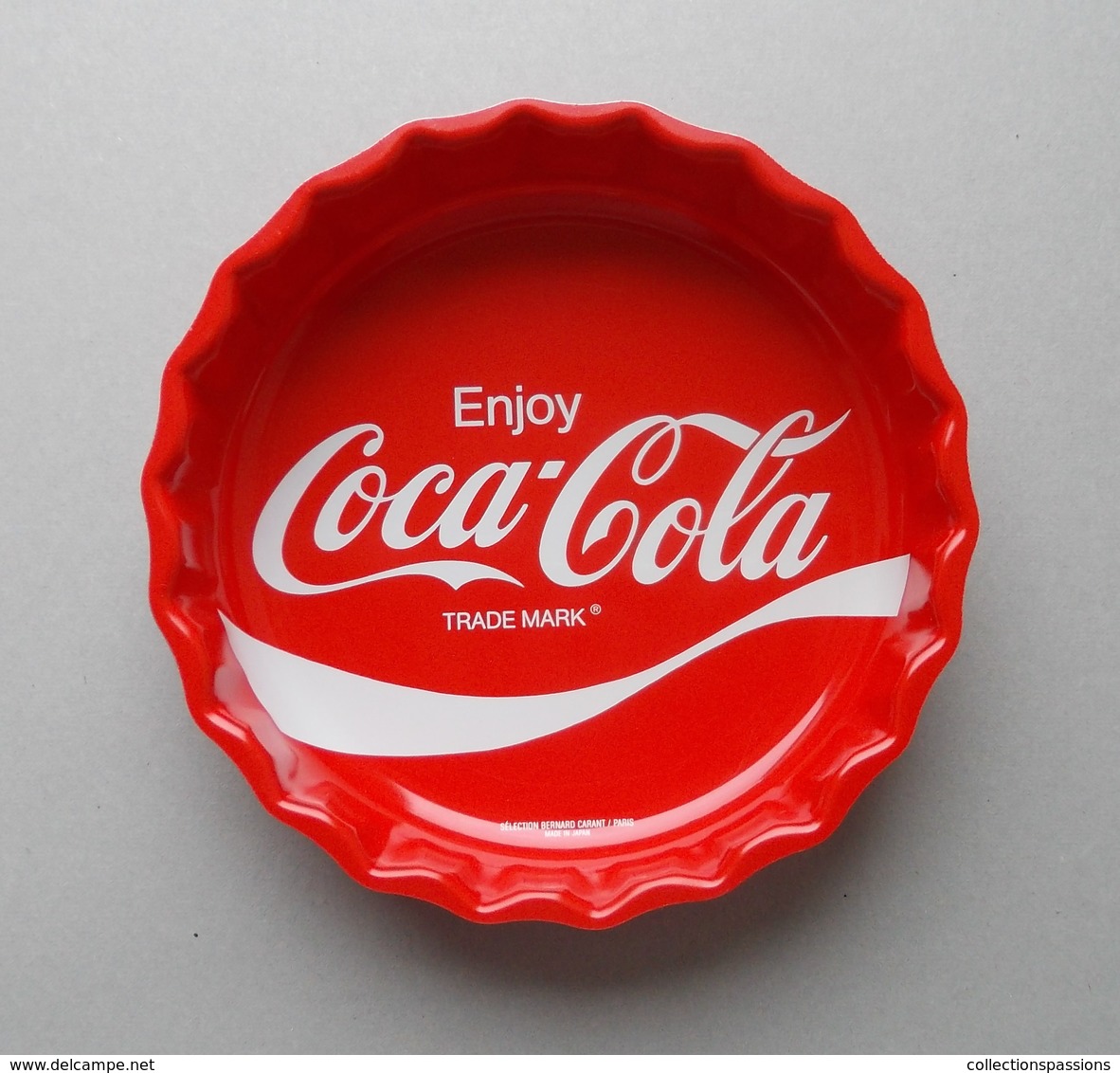 - Coupelle Capsule. COCA COLA - - Household Necessity