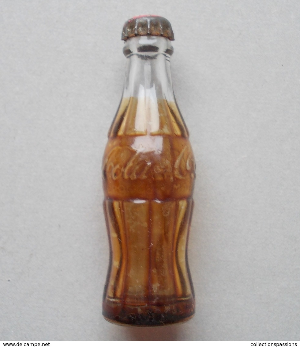 - RARE - Ancienne Mini Bouteille En Verre. COCA COLA - - Bouteilles