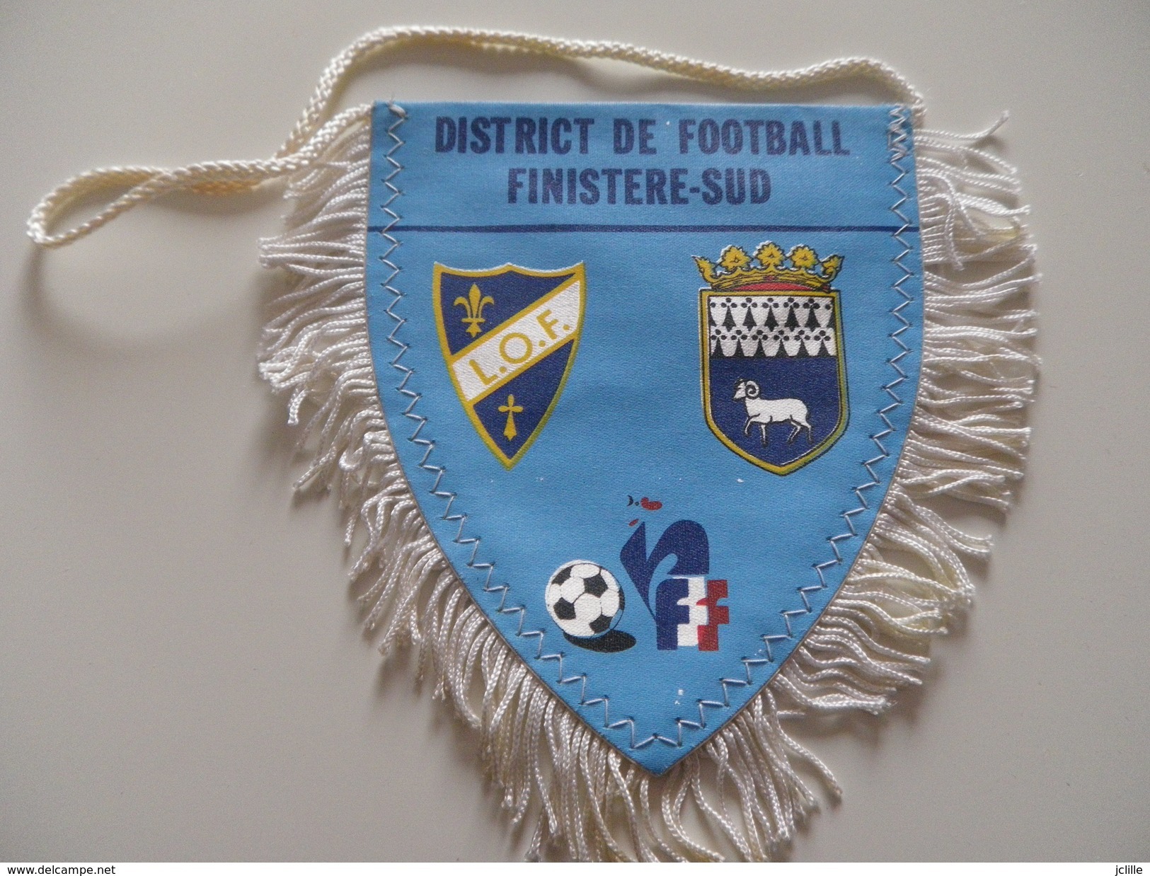 Fanion Football - DISTRICT FINISTERE SUD - Habillement, Souvenirs & Autres