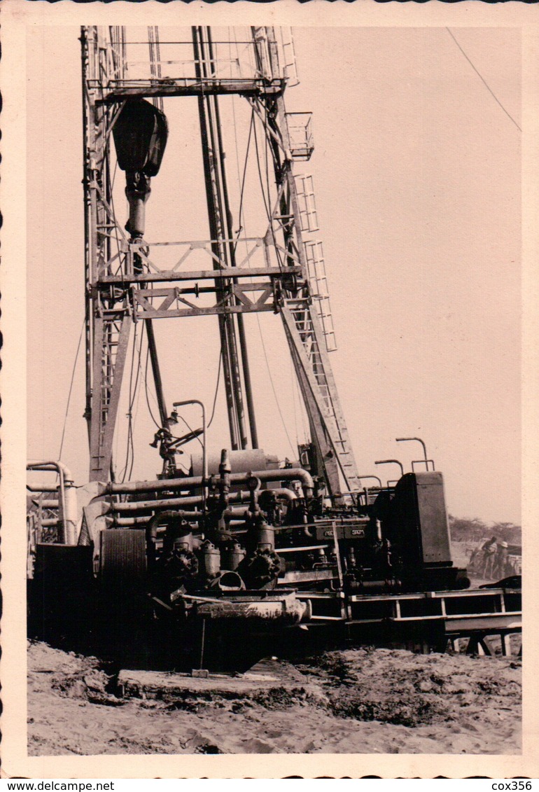 6 PHOTOS Chantier De Forage Du Pétrole Par La Société FORENCO DAKAR - Westelijke Sahara