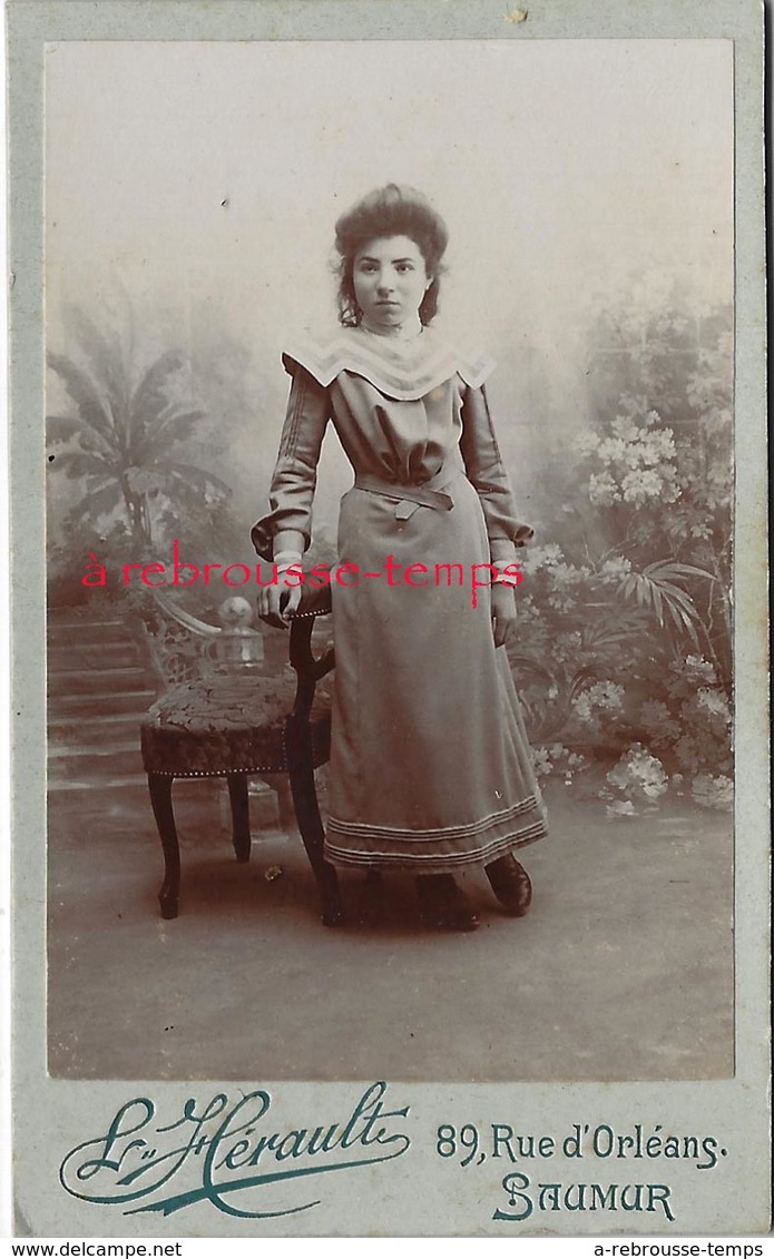 CDV Petite Femme-photo Louis Hérault Ancien Hotel D'Anjou à Saumur - Old (before 1900)