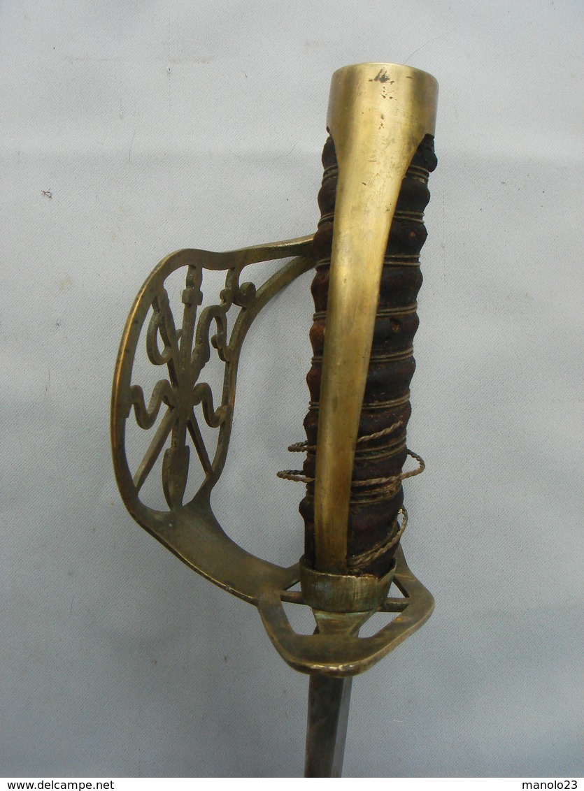 Sabre de la Garde Nationale "aux trois ordres" époque révolutionnaire (vers 1792)