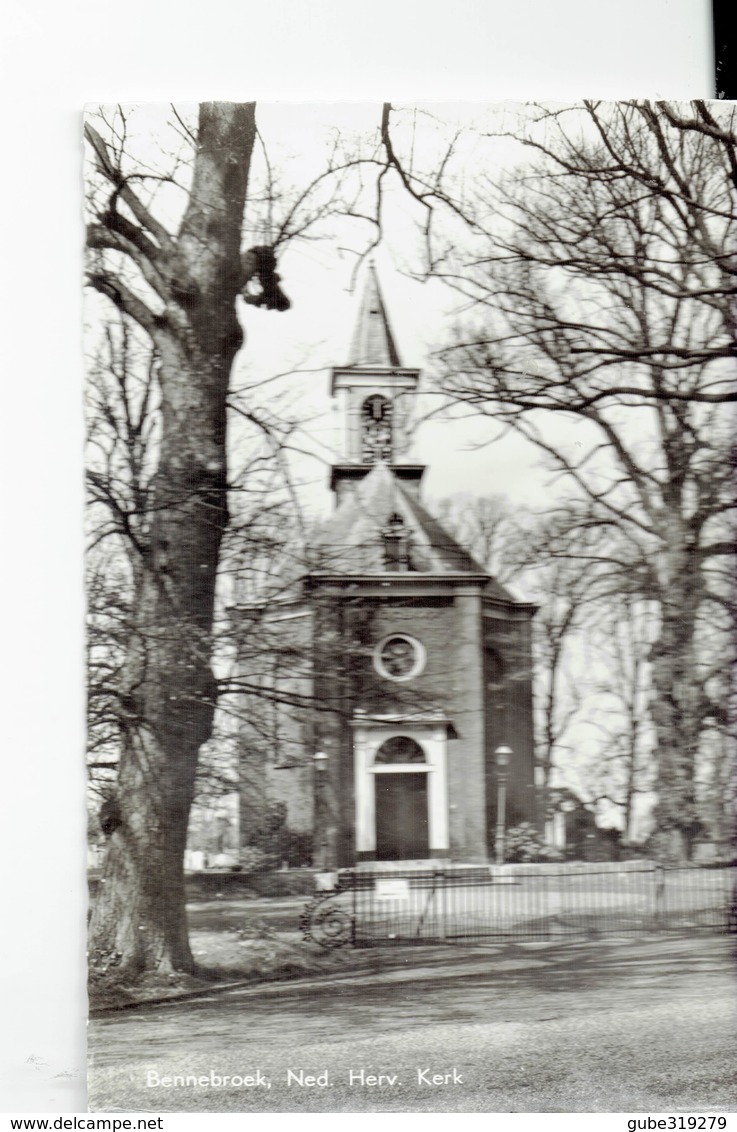 NETHERLANDS   -. VINTAGE POSTCARD - BLOEMENDAAL/ BENNEBROEK - KERK- SHINING -MAILED TO DOKKUM -TH LAMMERSE BENNEBROEK N - Bloemendaal