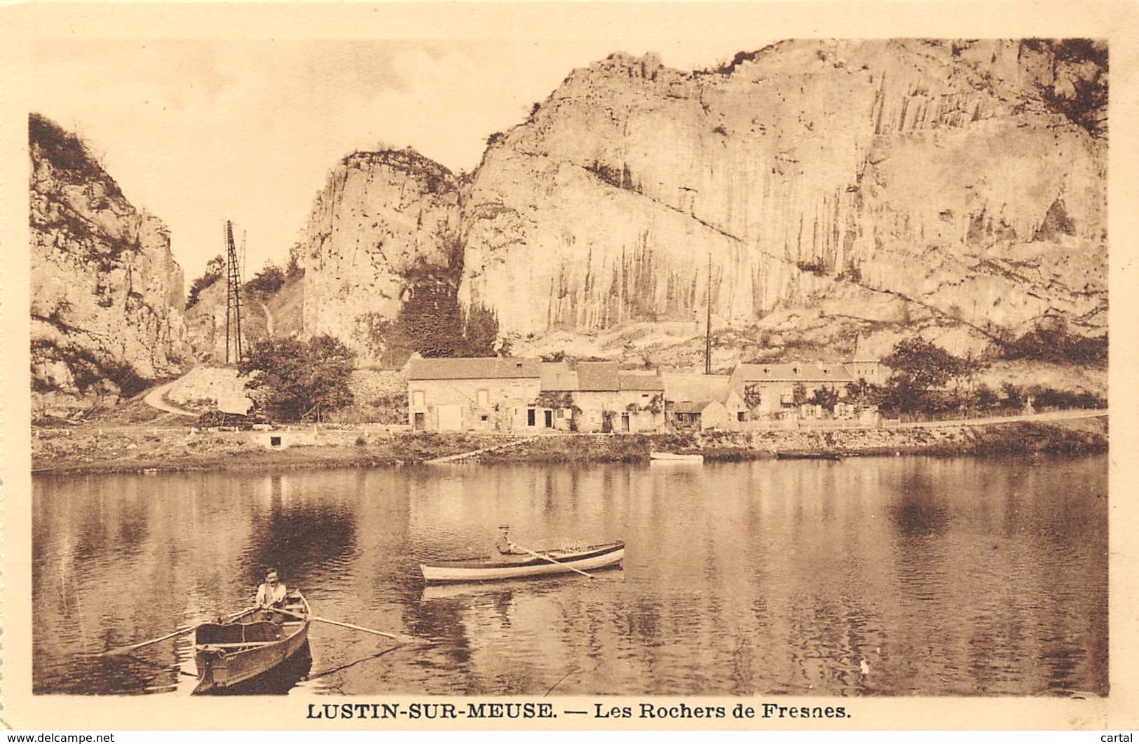 LUSTIN-SUR-MEUSE - Les Rochers De Fresnes - Profondeville