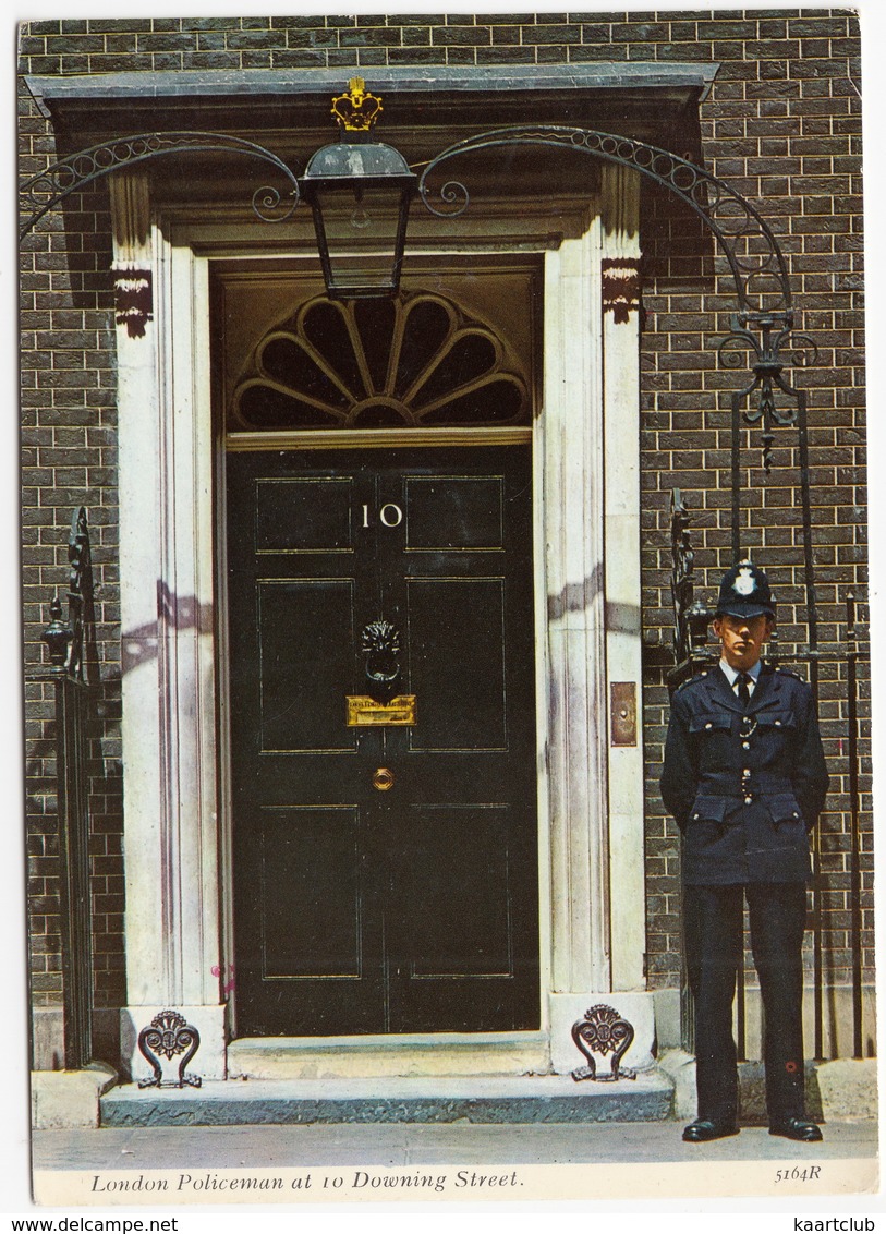 POLICE:  London Policeman At 10 Downing Street - BOBBY -  (Charles Skilton & Fry Ltd) - Politie-Rijkswacht