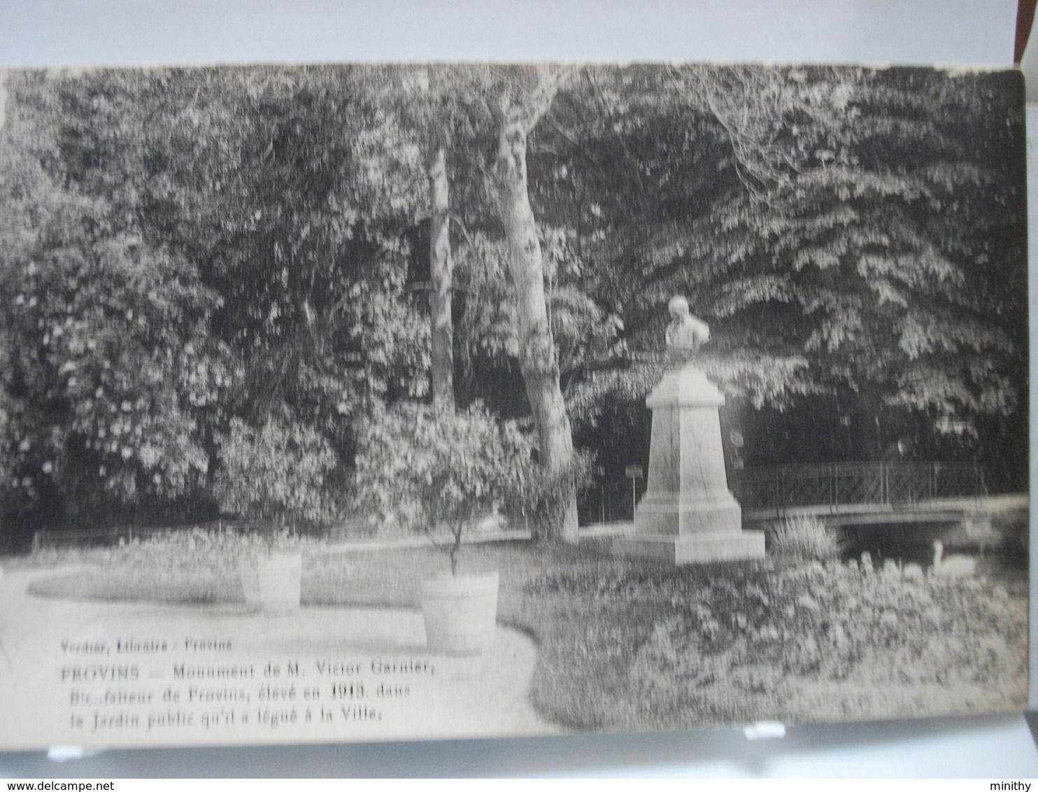 PROVINS  -  Monument De Victor Garnier - Provins