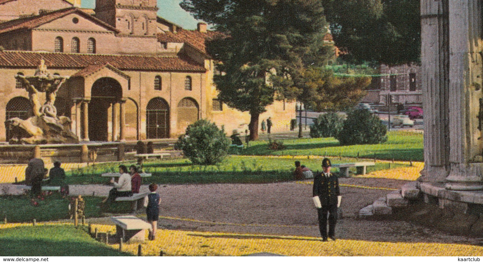 POLICE - POLICEMAN - Roma - Tempio Di Vesta E Chiesa S Maria In Cosmedin - (Italia) - Politie-Rijkswacht