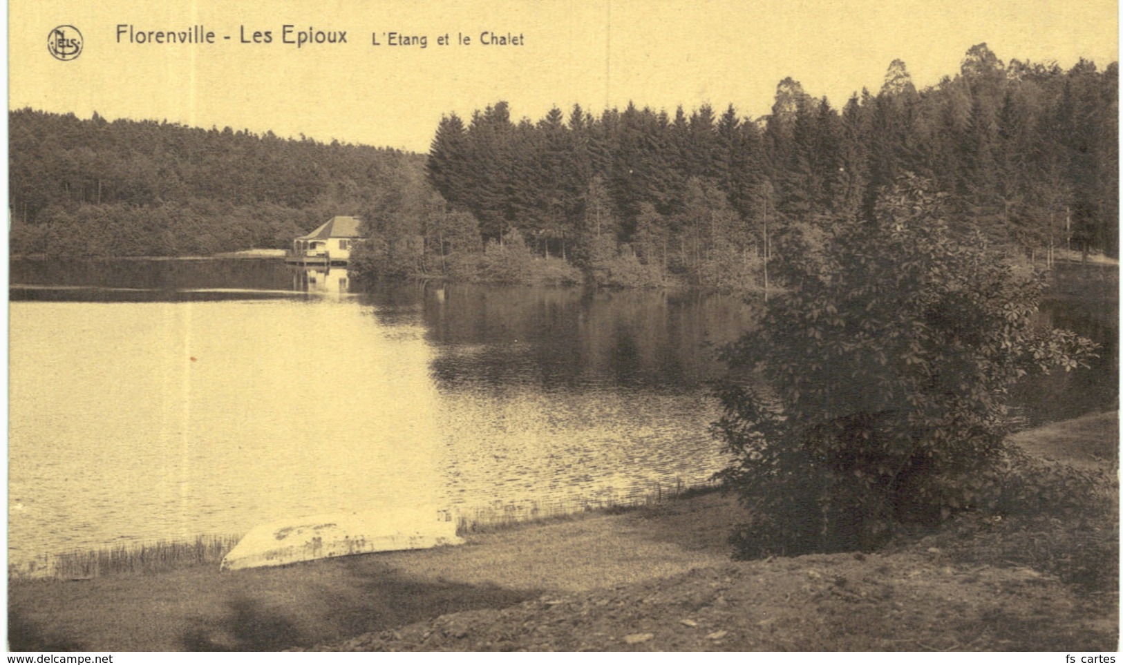 Florenville  Les Epioux L'Etang Et Le Chalet - Florenville