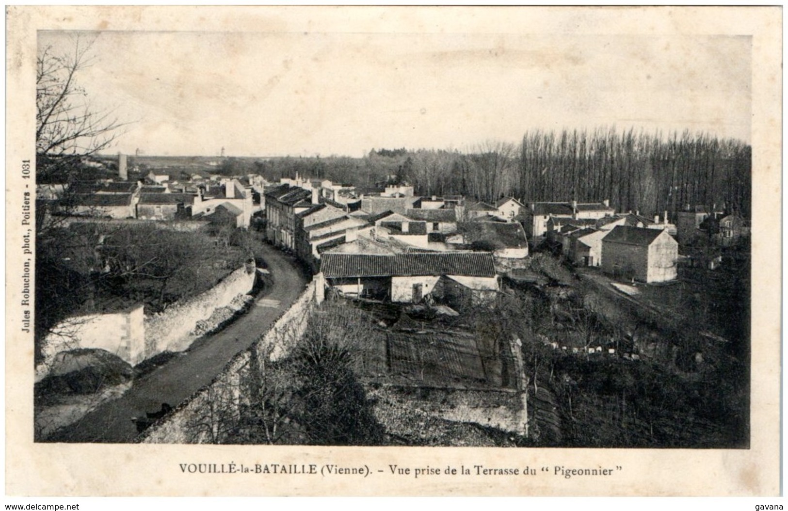 86 VOUILLE-la-BATAILLE - Vue Prise Dela Terrasse Du "Pigeonnier" - Vouille