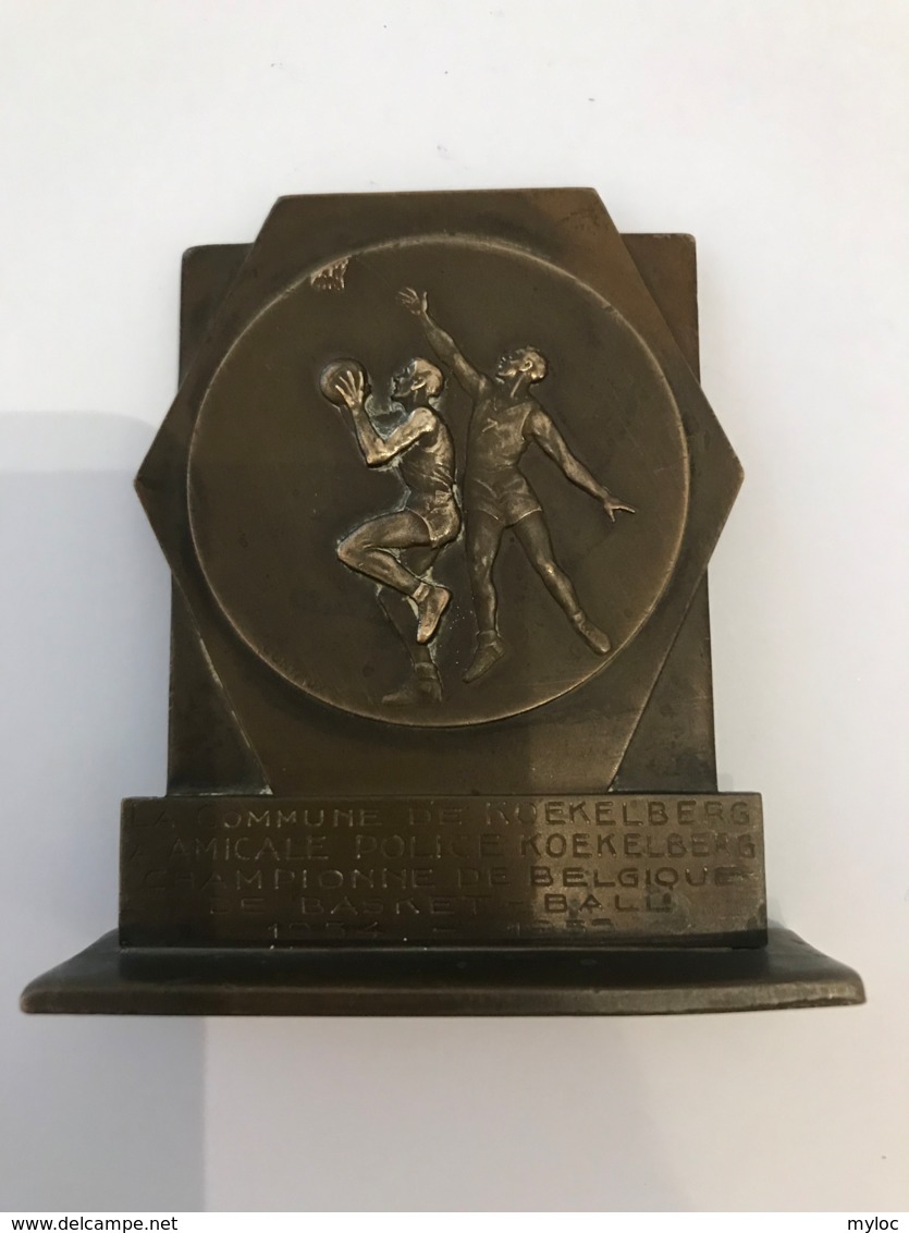 Médaille Bronze. Koekelberg à L'Amicale Police Koekelberg Championne De Belgique Basket 1954-1955. Sport. Contaux. - Unternehmen