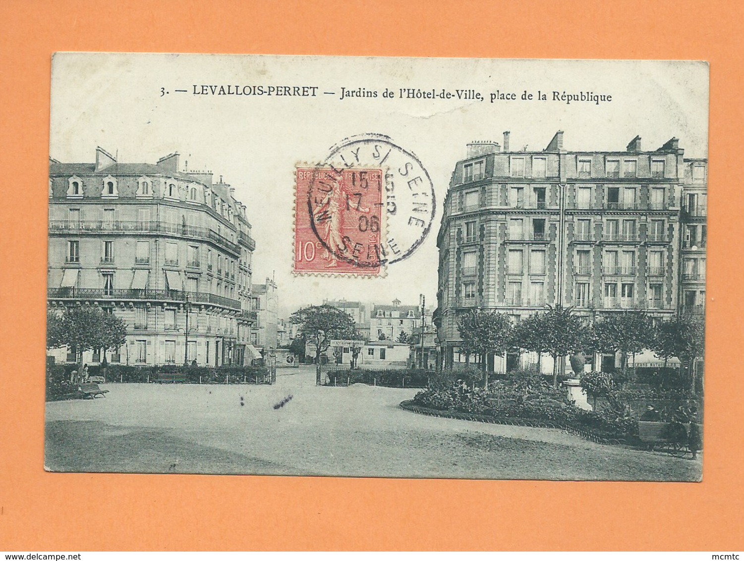 CPA  - Levallois Perret  - Jardins De L'Hôtel De Ville , Place De La République - Levallois Perret