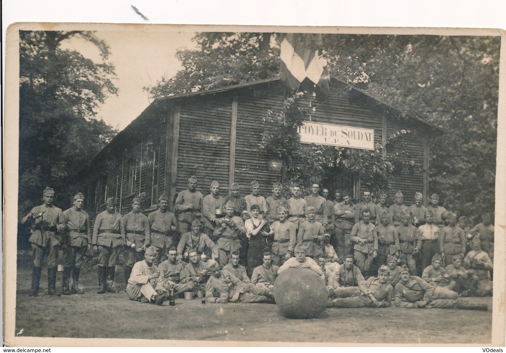 CPA - Thèmes - Militaria - Guerre 1914 - Foyer De Soldat - Guerre 1914-18