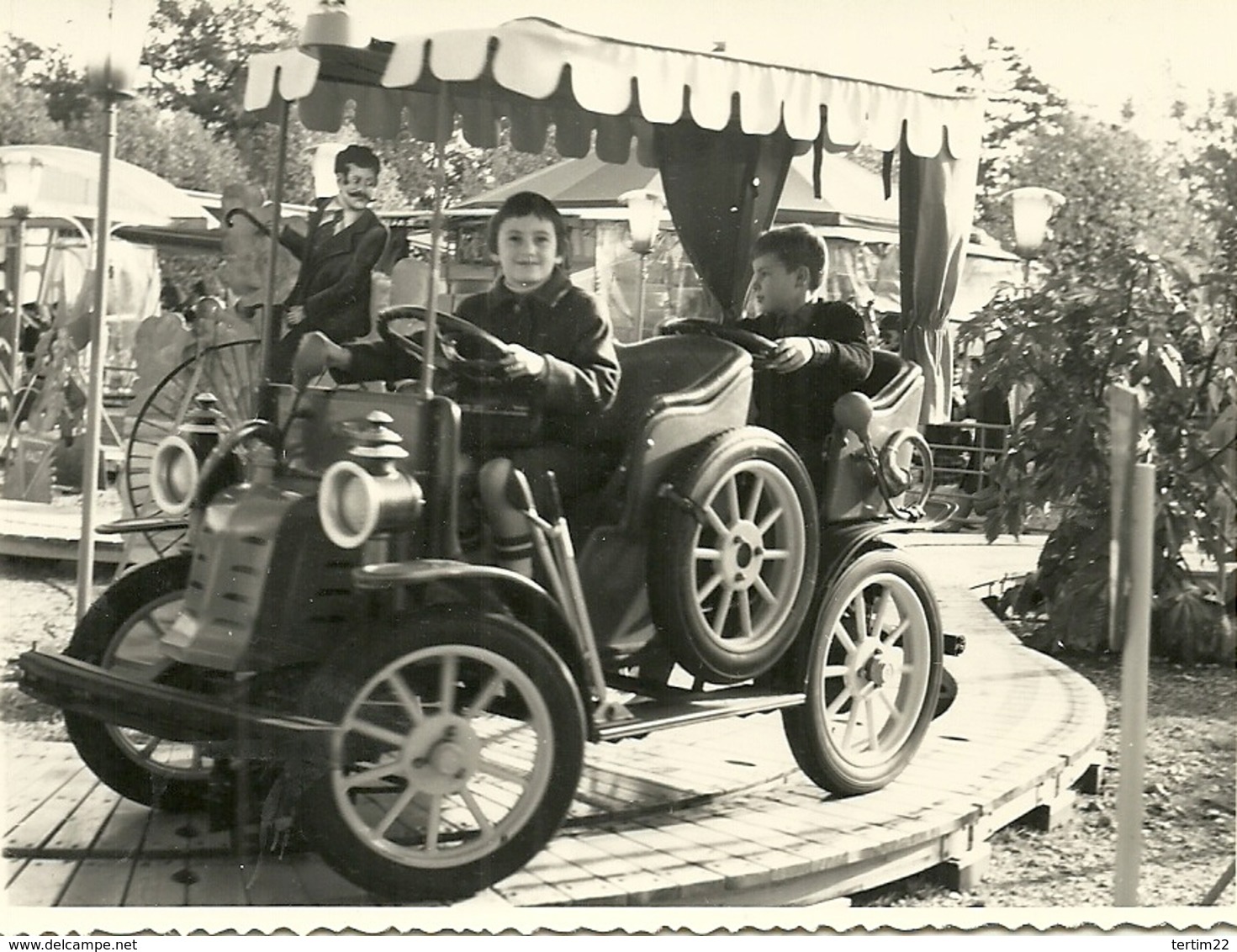 (FORAINS )(MANEGE )(JEUX D ENFANTS)( METIERS )( AUTOMOBILE ) - Métiers