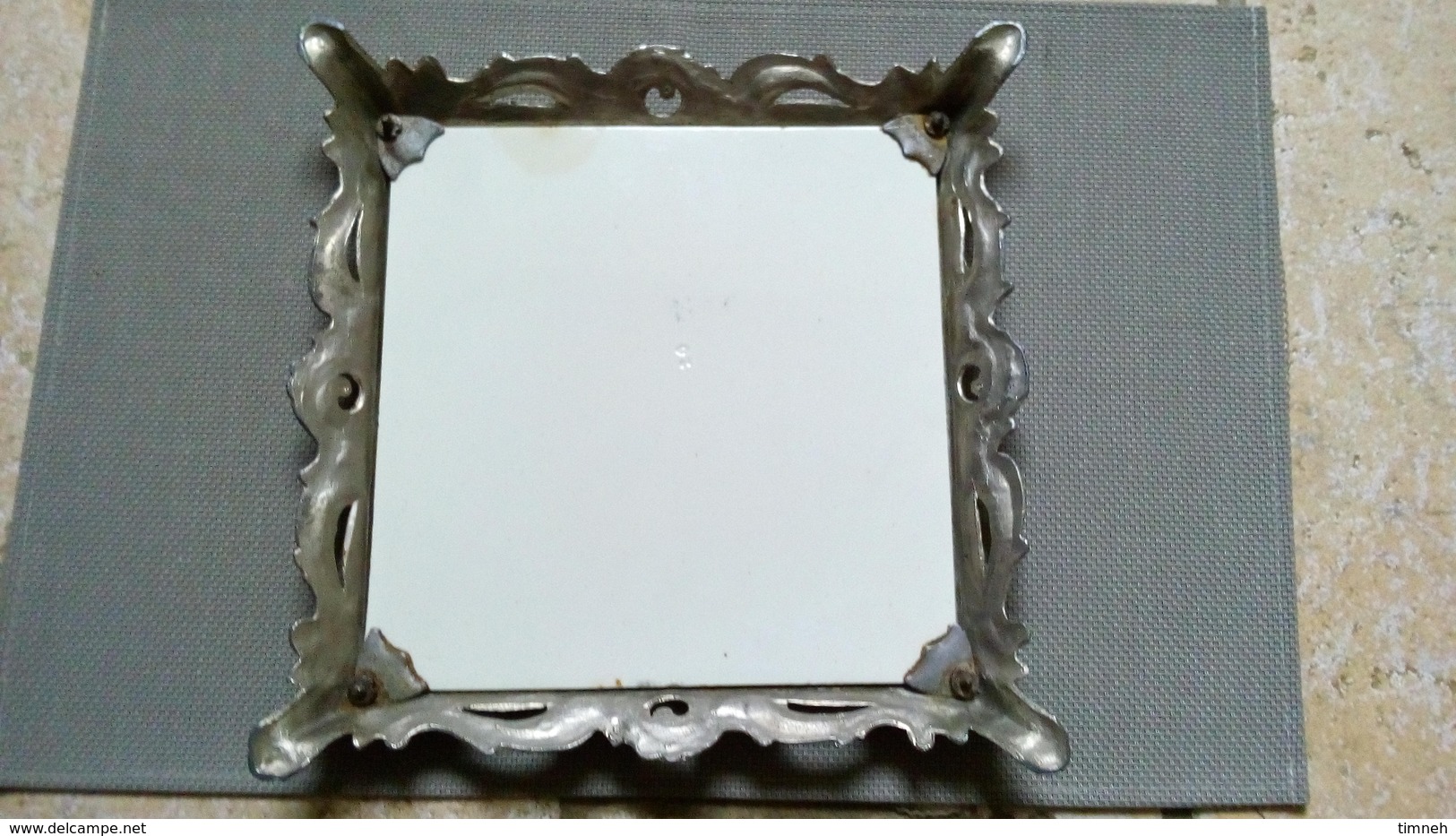 LES CHARDONS ROSES - DESSOUS DE PLAT EN FAÏENCE 25X4cm - socle métal régule style Louis XV - céramique n°20
