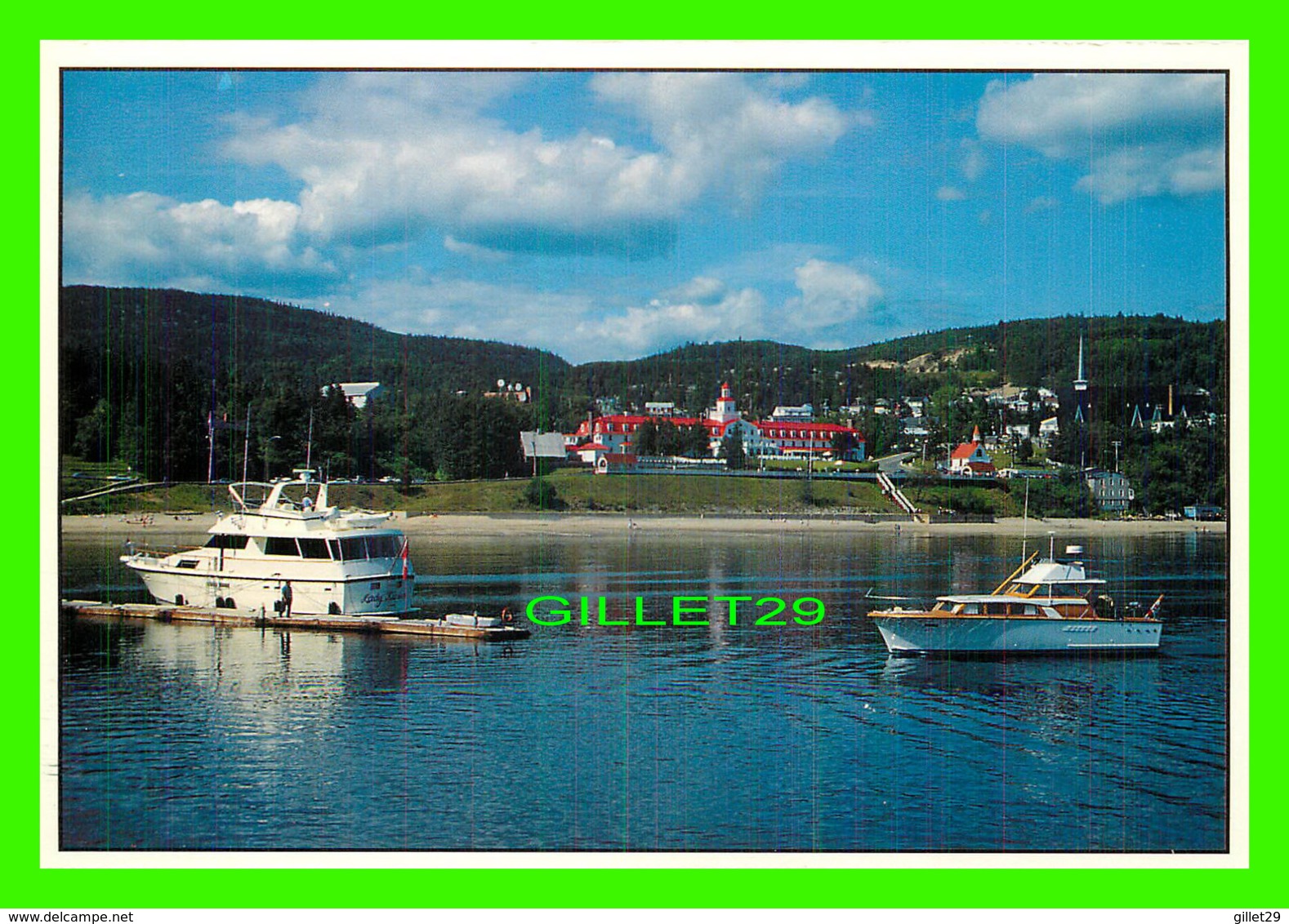 TADOUSSAC, QUÉBEC - UNE VUE DU VILLAGE PRISE DE LA MARINA - J.C. RICARD INC - PHOTO PAUL RICARD - - Saguenay