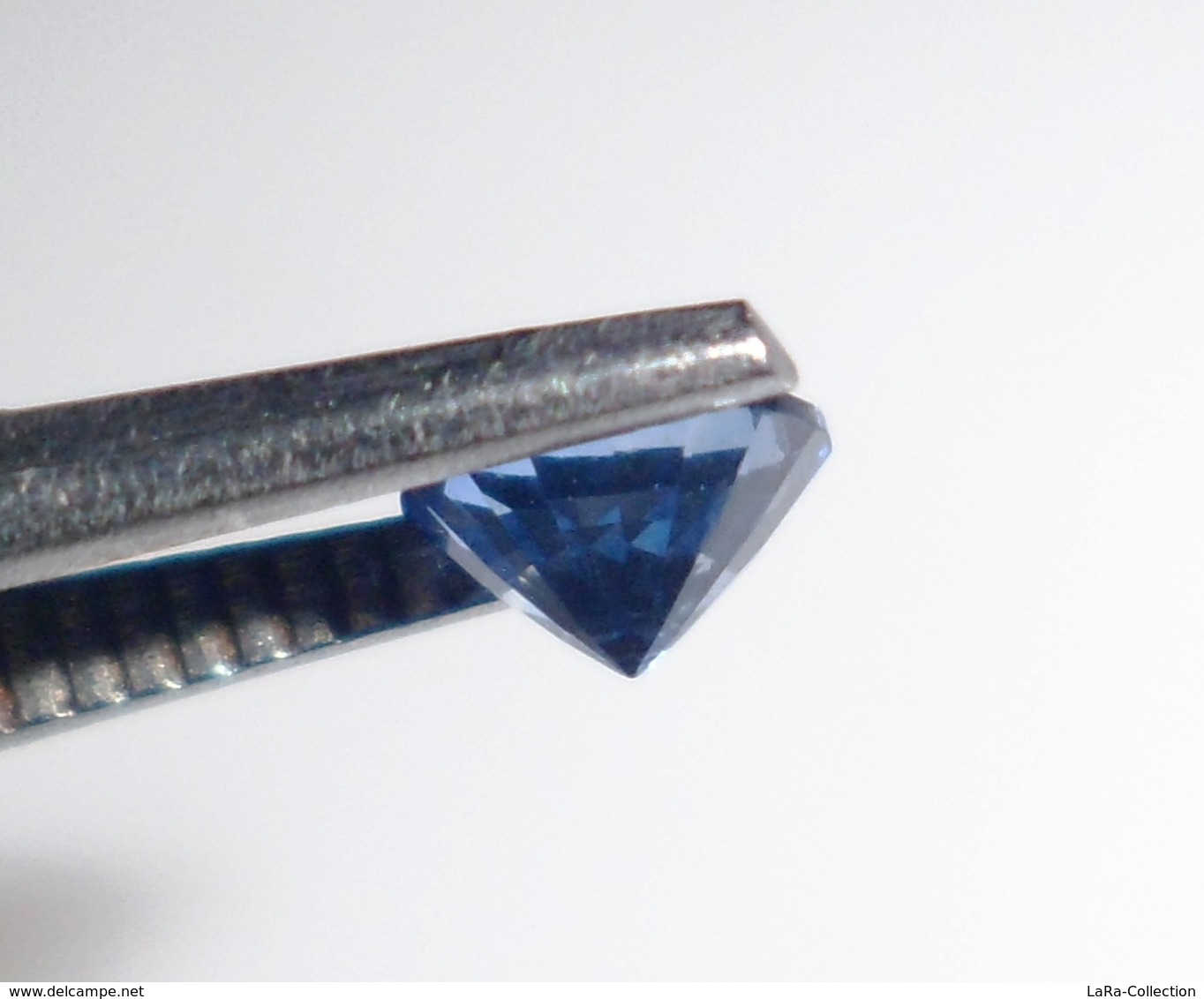 0.50 Ct Natural Blue Sapphire Faceted Gemstone | Round | Certified [0004] - Zafiro