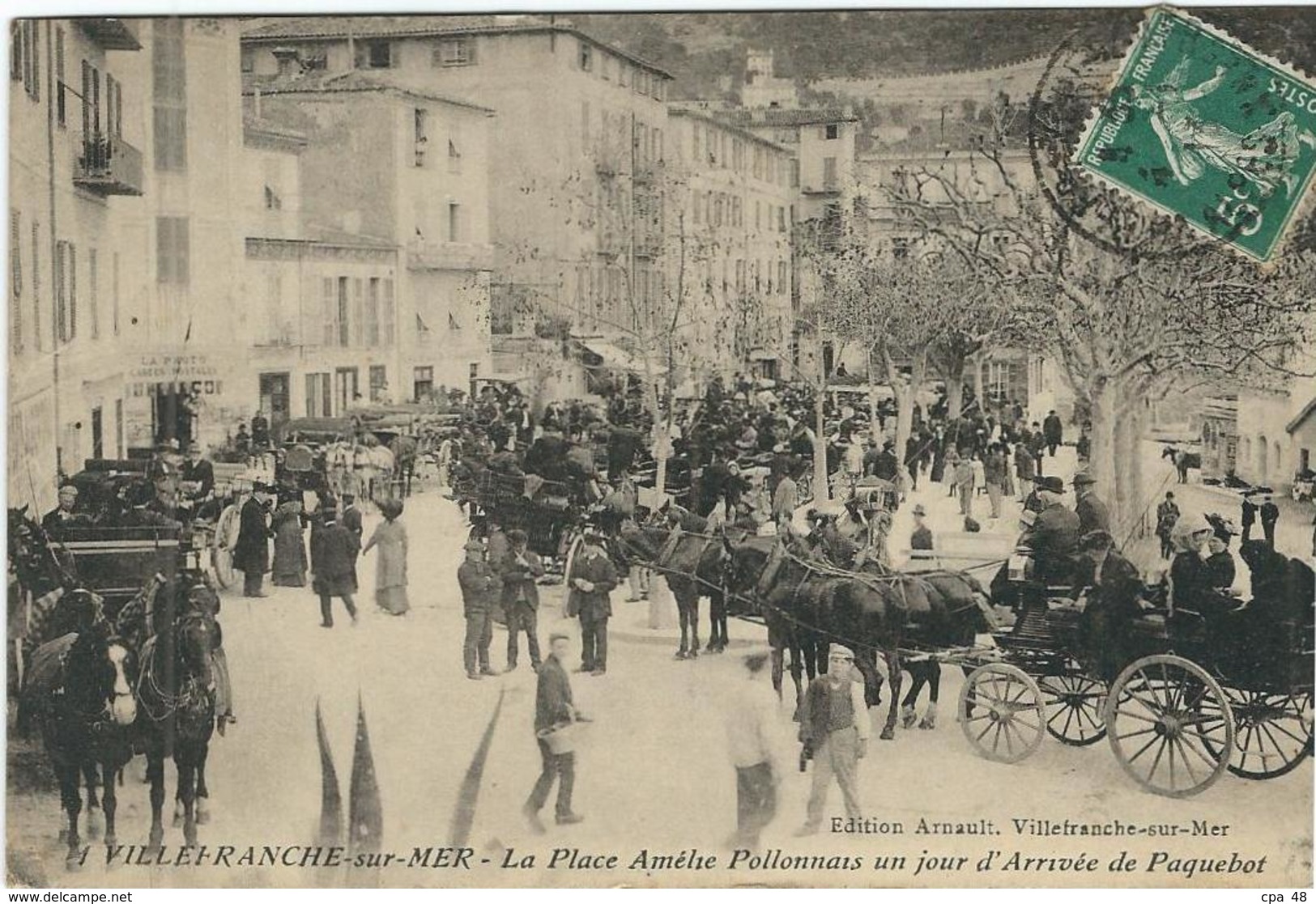 Alpes Maritimes : Villefranche Sur Mer, La Place Amélie Pollonnais Un Jour D'Arrivée De Paquebot, Belle Animation - Villefranche-sur-Mer