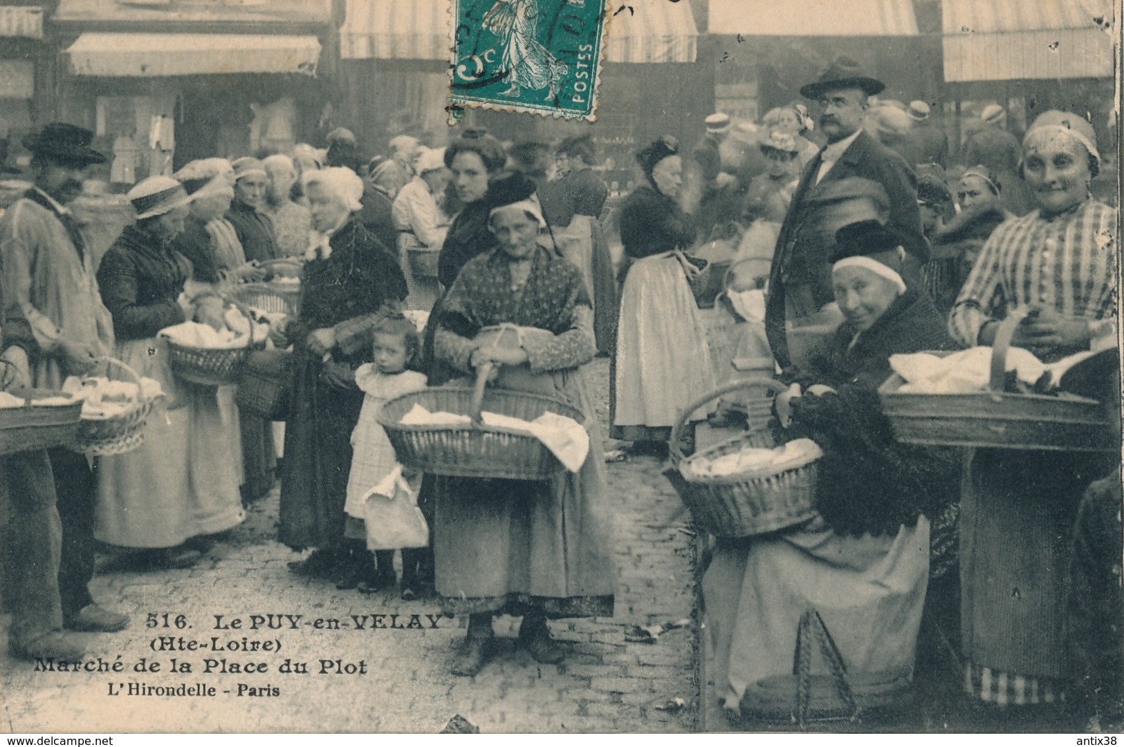 N68 - 43 - LE PUY-EN-VELAY  - Haute-Loire - Marché De La Place Du Plot - Le Puy En Velay