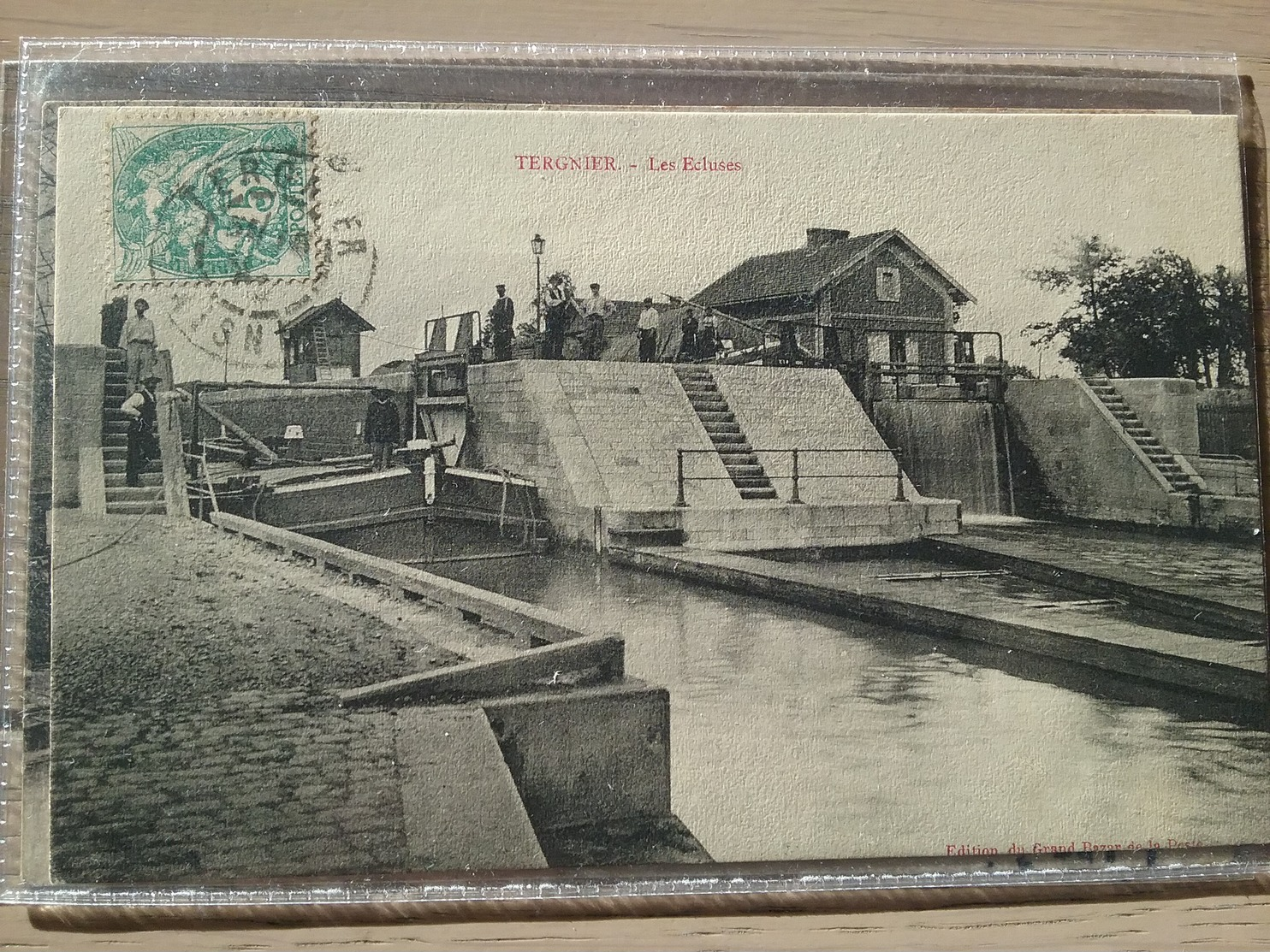 Tergnier Ecluse                    (peniche )schiffe Arken Scheepvaart - Hausboote