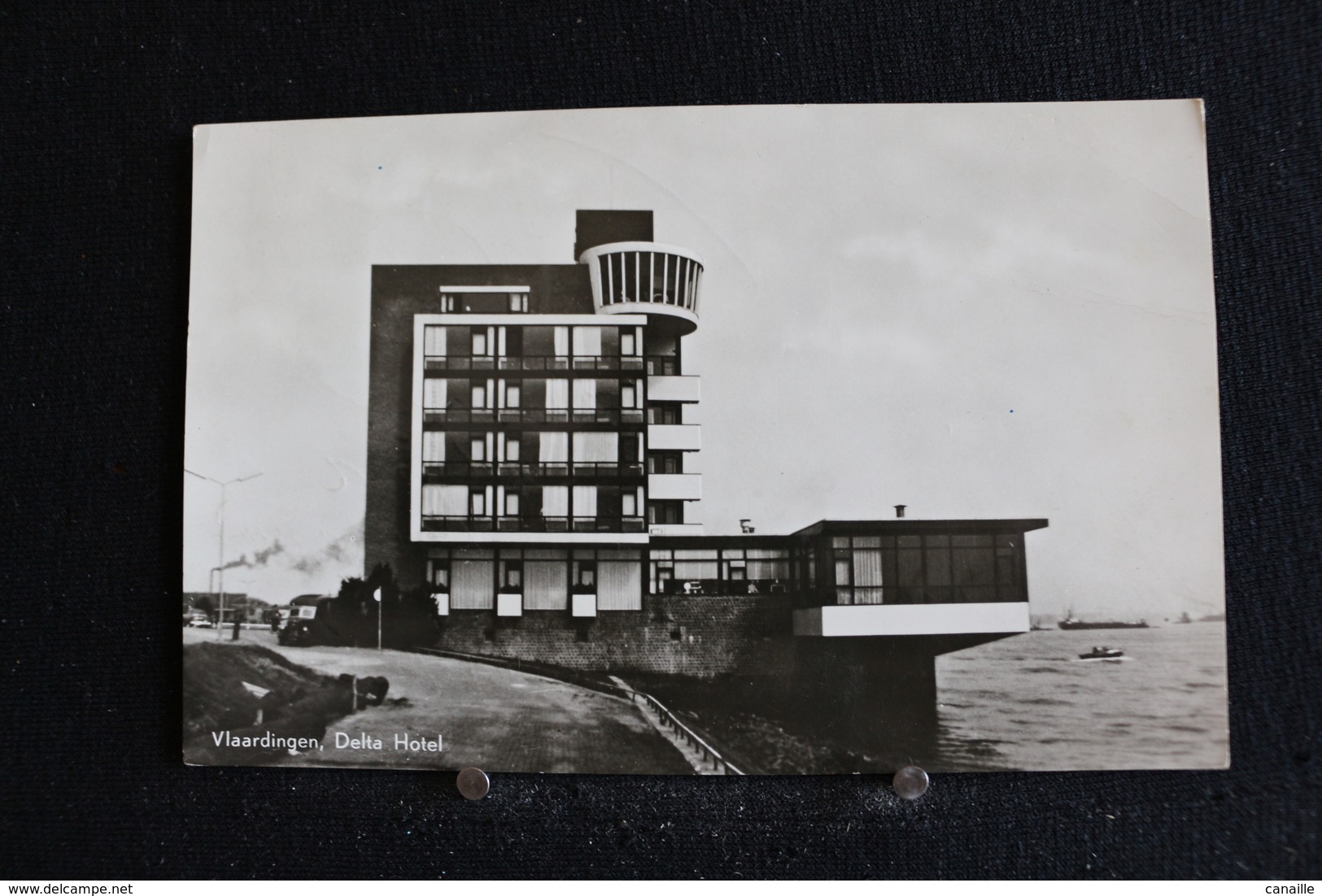 R - 102 / Pays-Bas  - Zuid-Holland  Vlaardingen, Delta Hôtel  / Circulé  1955 - Vlaardingen