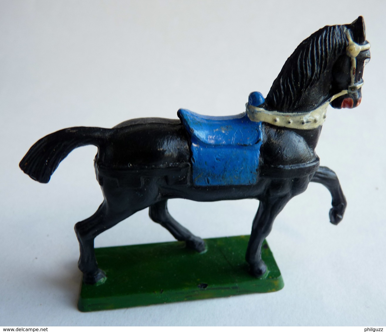 FIGURINE STARLUX CHEVAL MEDIEVAL NOIR (4) Série Ordinaire 1976 Moyen Age - Starlux