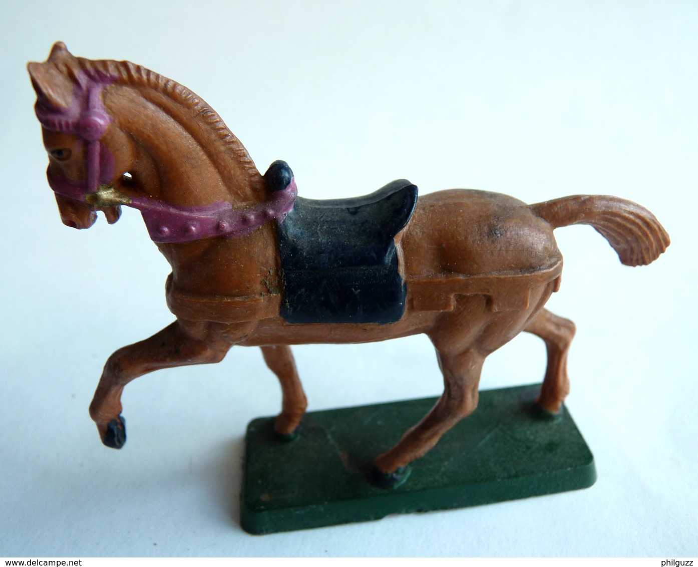 FIGURINE STARLUX CHEVAL MEDIEVAL MARRON (3) Série Ordinaire 1976 Moyen Age - Starlux