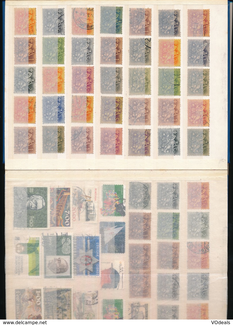 Timbres - Europe - Portugal - Album De 324 Timbres + 2 Enveloppes - Autres & Non Classés