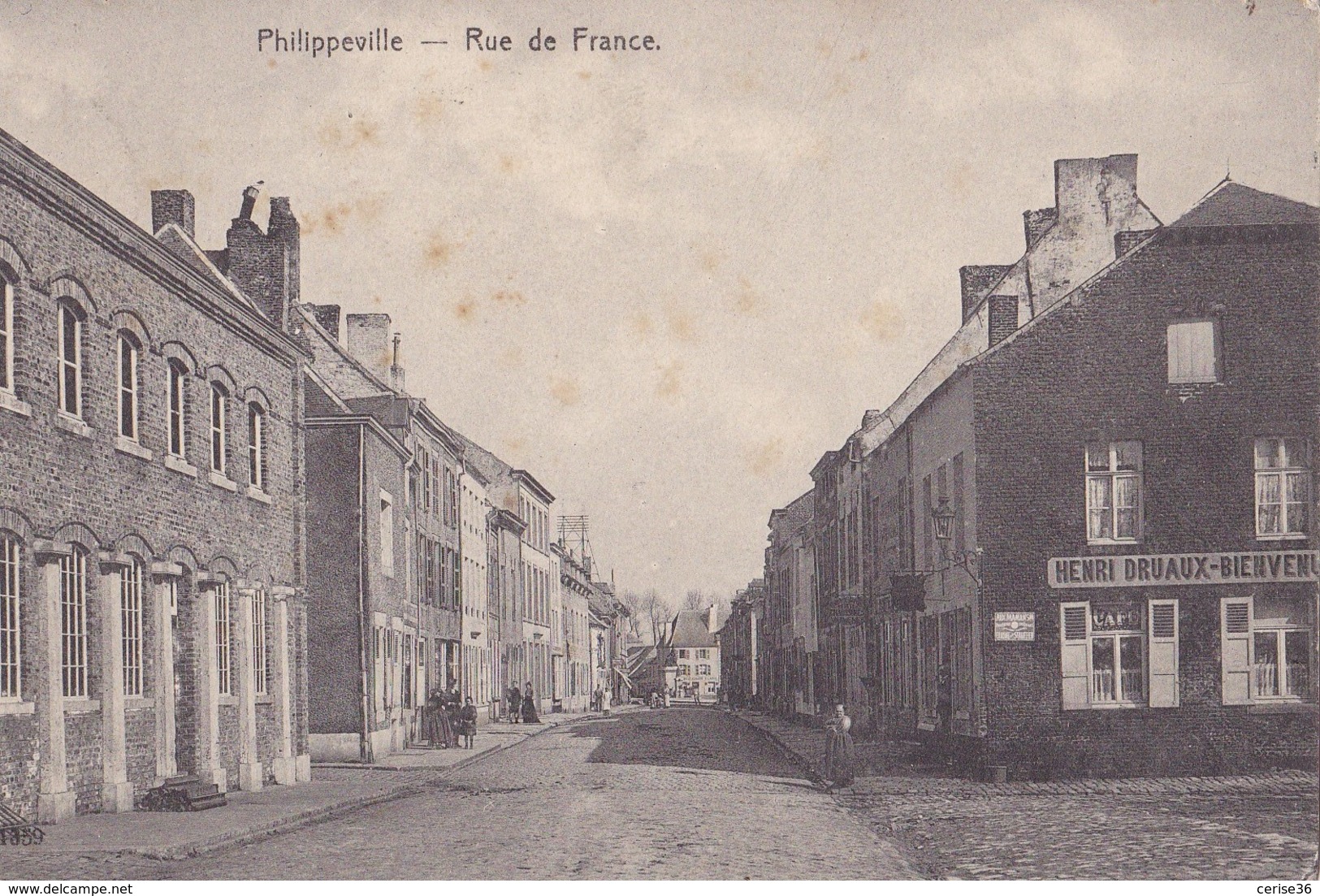 Philippeville Rue De France Circulée En 1907 - Philippeville