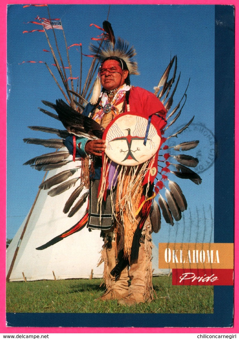 Plains Indian In Warrior Regalia - Oklahoma Pride - Photo JOHN SOUTHEM - Autres & Non Classés