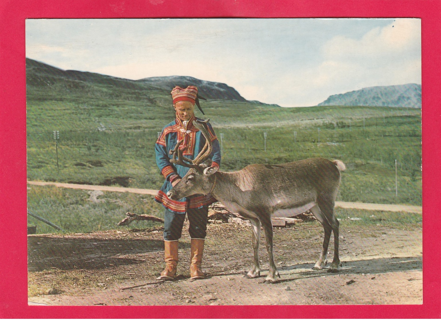 Modern Post Card Of Same Med Reinsdyr,Lapp With His Reindeer, Norway ,B27. - Norway