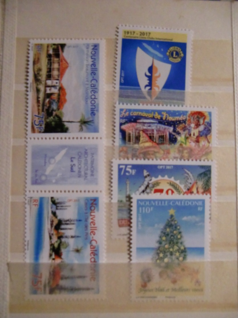 NOUVELLE CALEDONIE TIMBRES PERSONNALISES ET TIMBRES NEUFS** - Collections, Lots & Séries