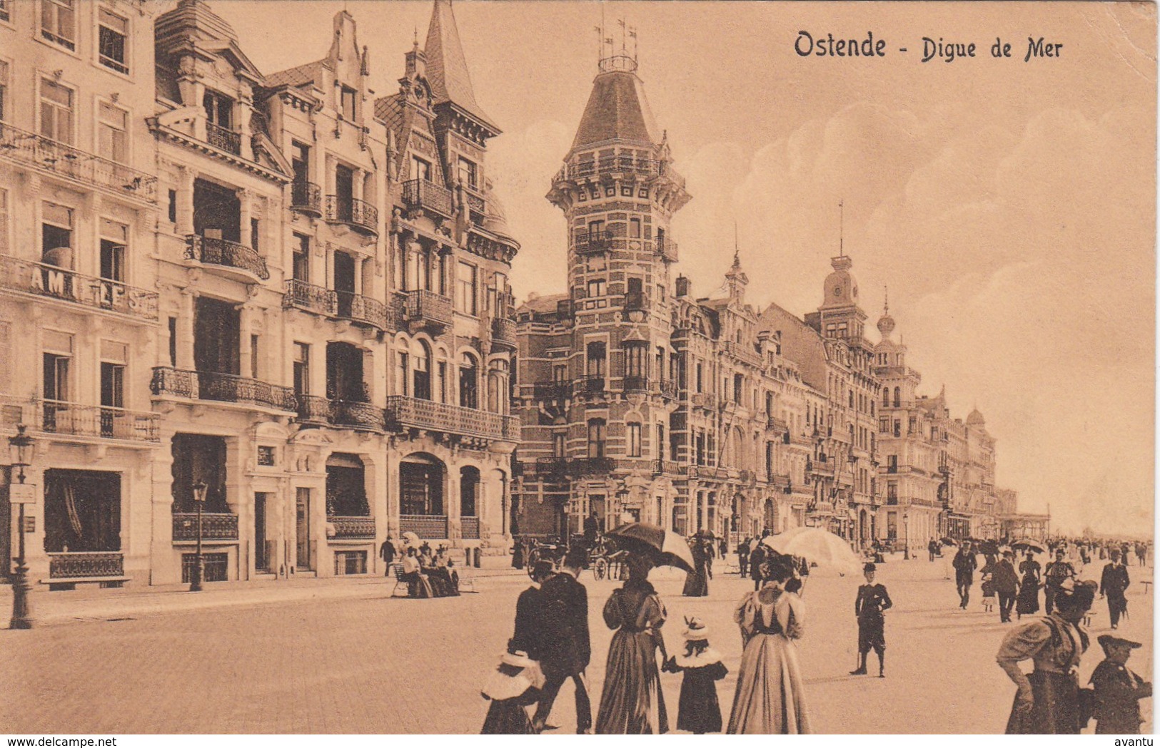 OOSTENDE / ZEEDIJK / 1911  / MODE / HOTEL DES FAMILLES - Oostende