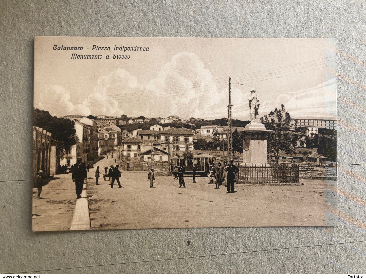 CATANZARO PIAZZA INDIPENDENZA E MONUMENTO A STOCCO - Catanzaro