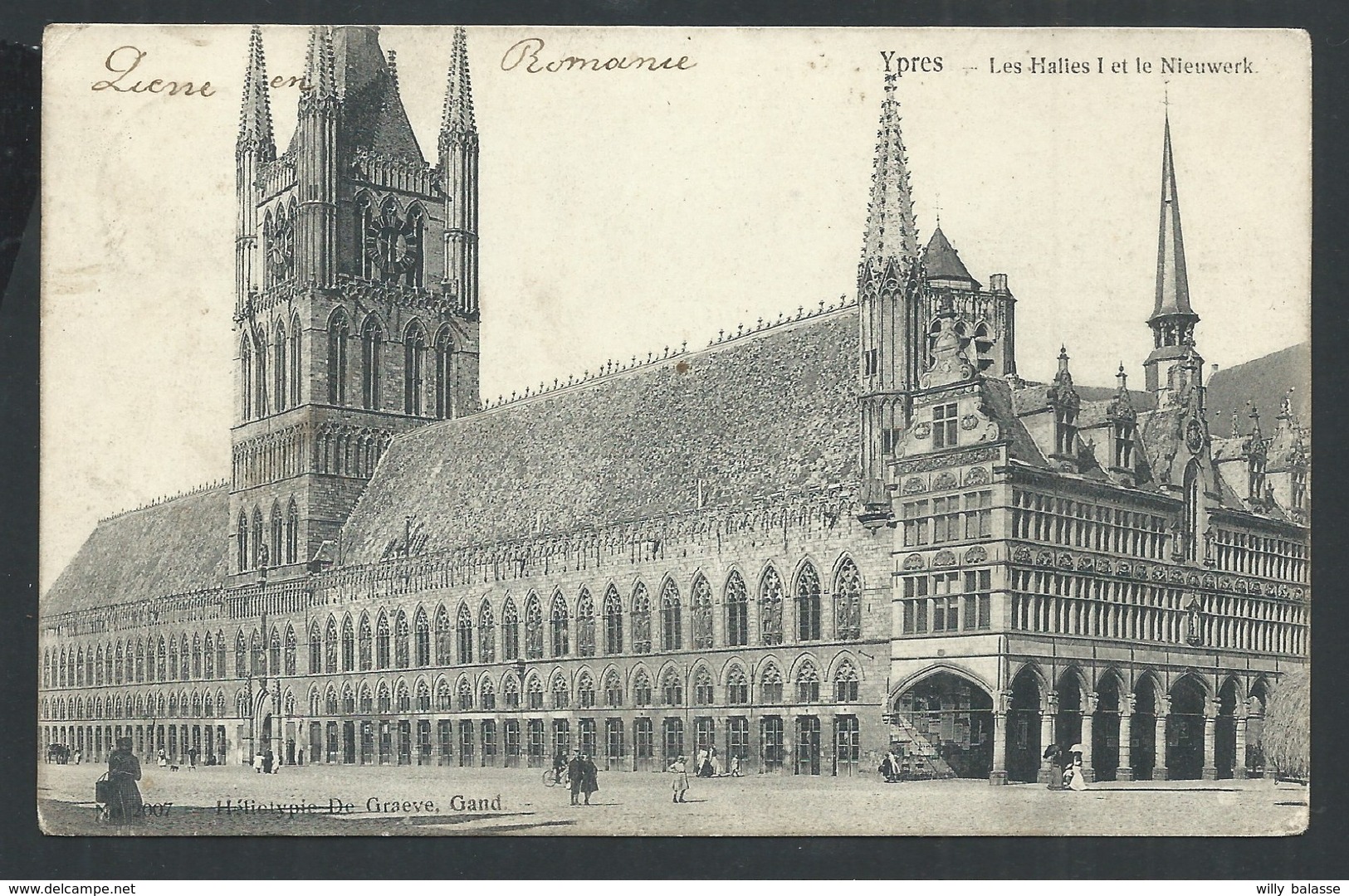 +++ CPA - YPRES - IEPER - Les Halles Et Le Nieuwerk  // - Ieper