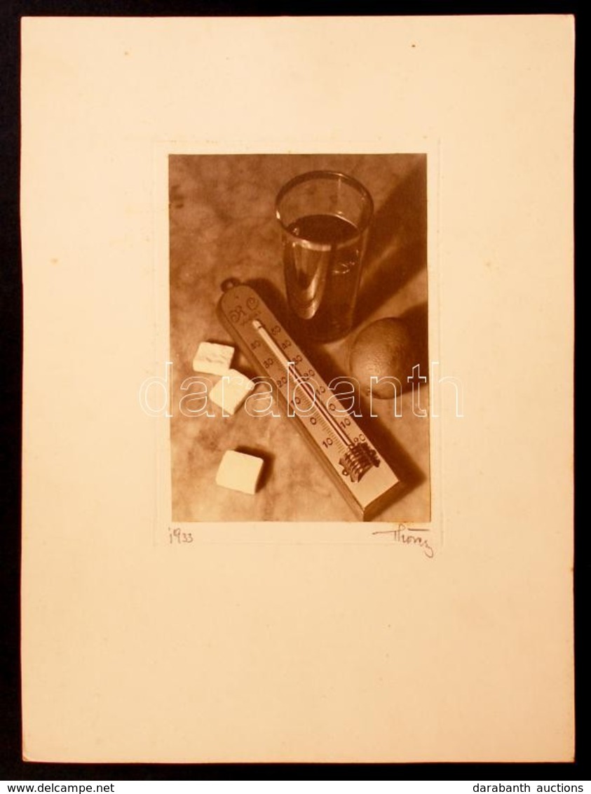 1933 Thöresz Dezső(1902-1963): 30 Fok árnyékban, Aláírt, Feliratozott, Vintage Csendélet, Fotóméret 15x11 Cm, Karton 31x - Autres & Non Classés