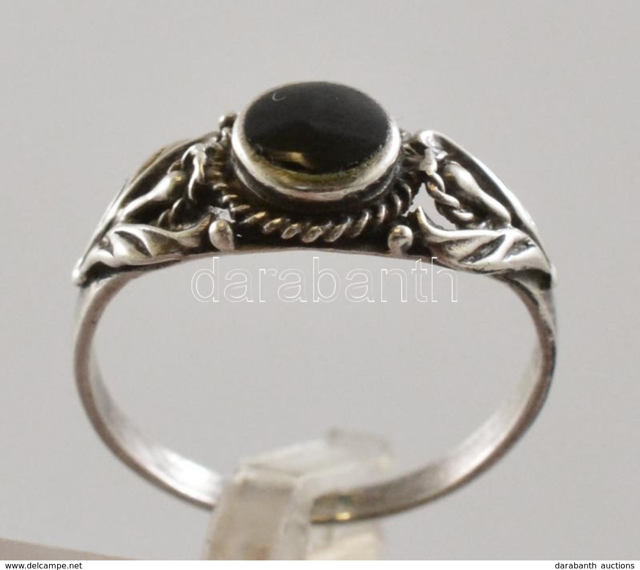 Ezüst(Ag) Gyűrű ónix Berakással, Jelzett, Méret: 56, Bruttó: 2,1 G - Other & Unclassified