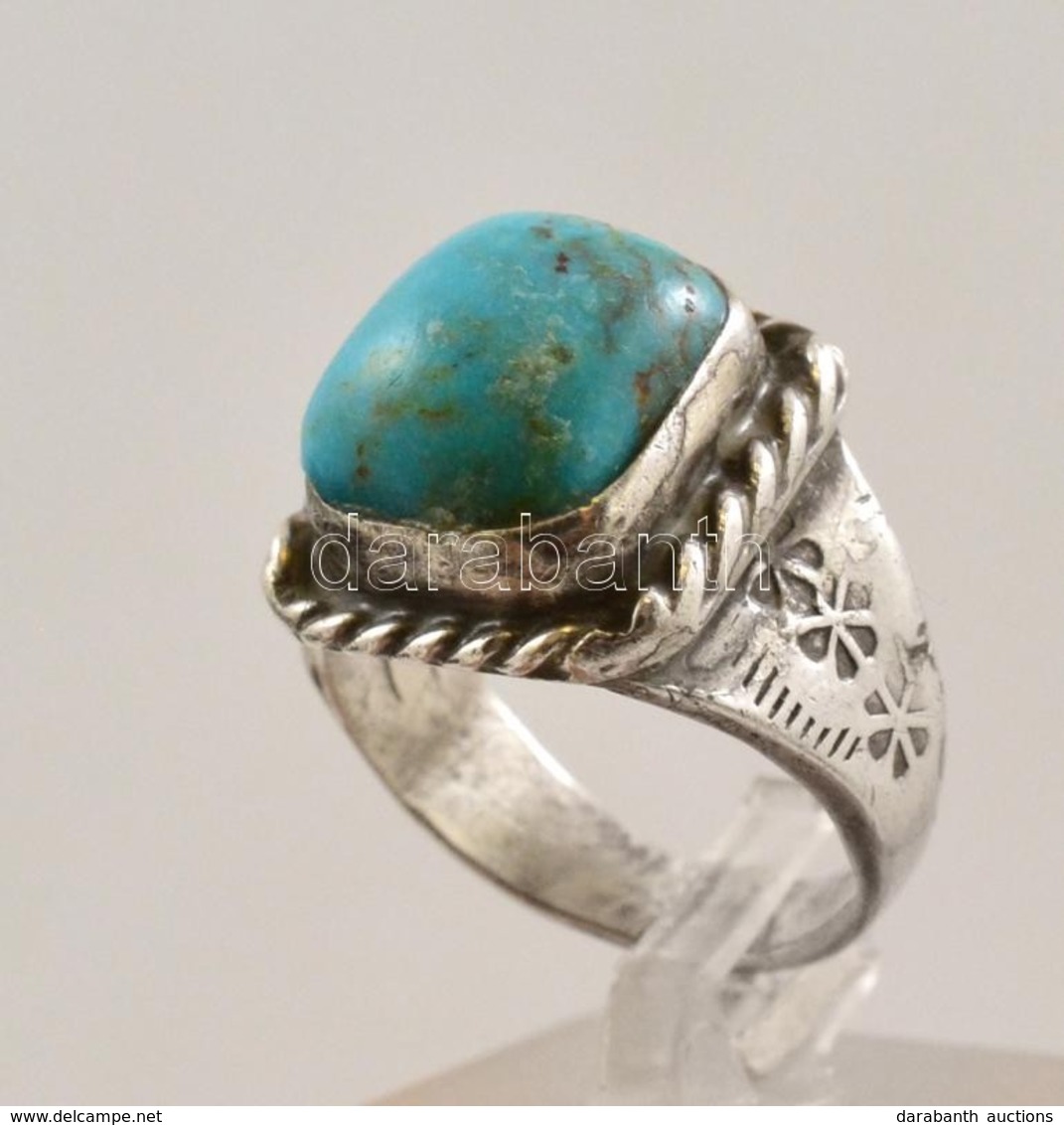 Ezüst(Ag) Gyűrű Türkiz Kővel, Jelzés Nélkül, Méret: 56, Bruttó: 9,1 G - Autres & Non Classés