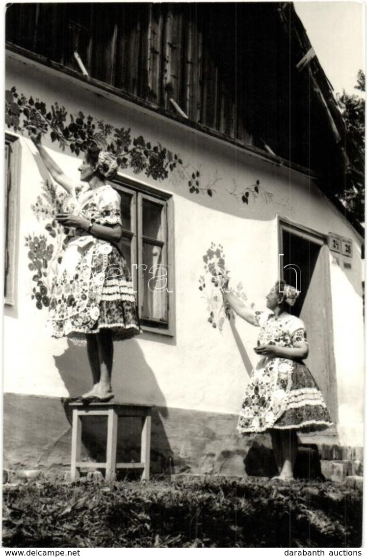 ** * 55 Db Modern Külföldi és Magyar Folklór és Népviseletek Motívumlap / 55 Modern Hungarian And Worldwide Traditional  - Ohne Zuordnung