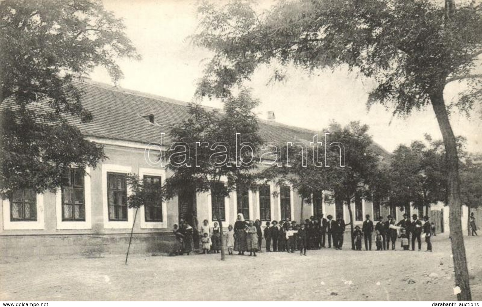 ** T2/T3 Baj, Iskola, Csoportkép, Kiadja Lindenberg Adolf - Ohne Zuordnung