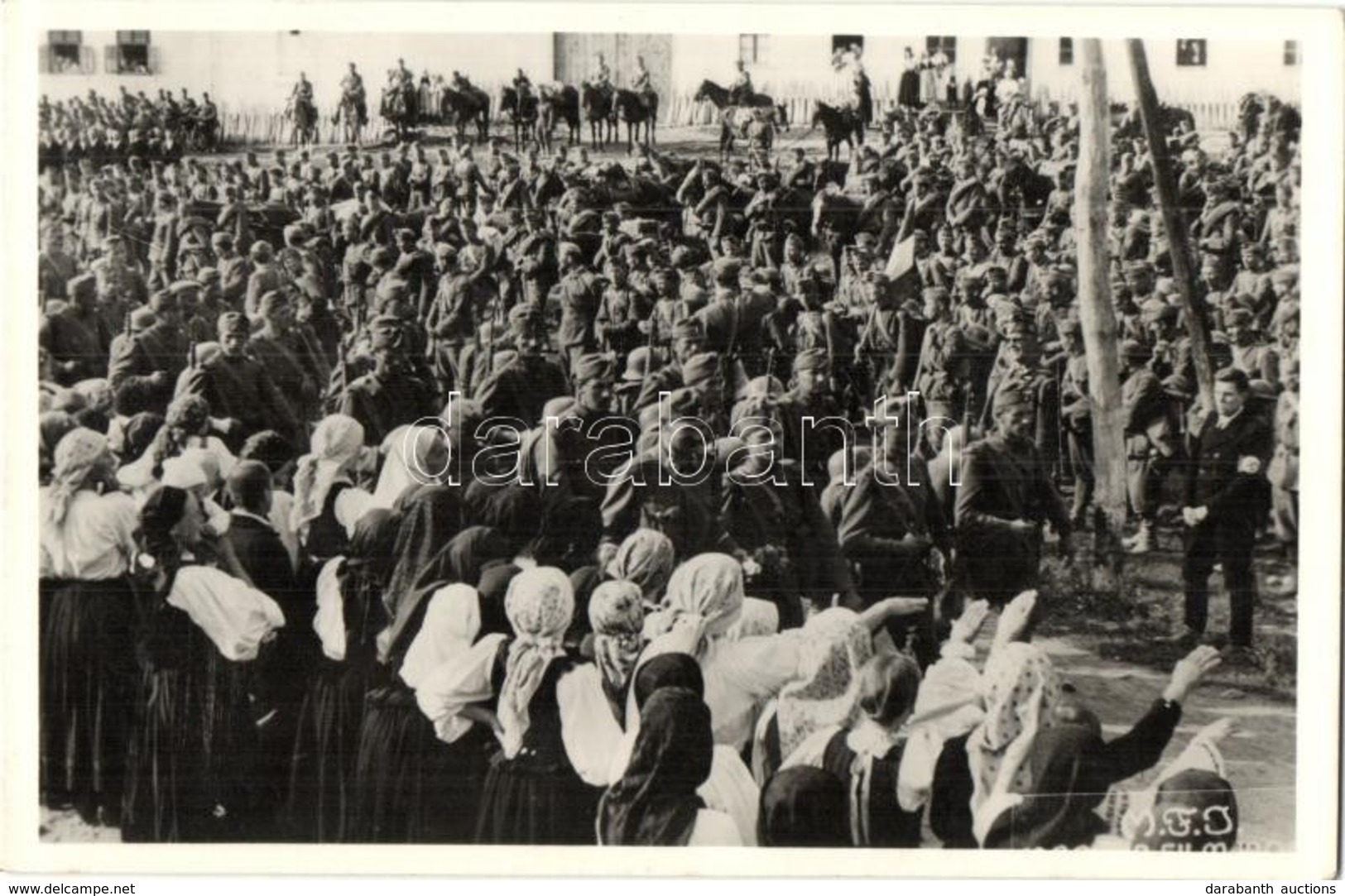 T2 1940 Beszterce, Bistritz, Bistrita; Bevonulás / Entry Of The Hungarian Troops + '1940 Szászrégen Visszatért' So. Stpl - Ohne Zuordnung