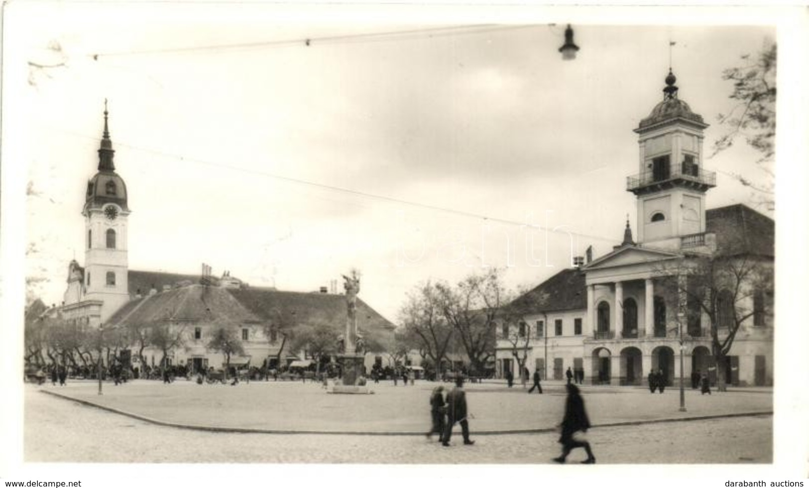 T2 Zombor, Sombor; Szentháromság Tér, Városháza, Plébánia Templom - Non Classés