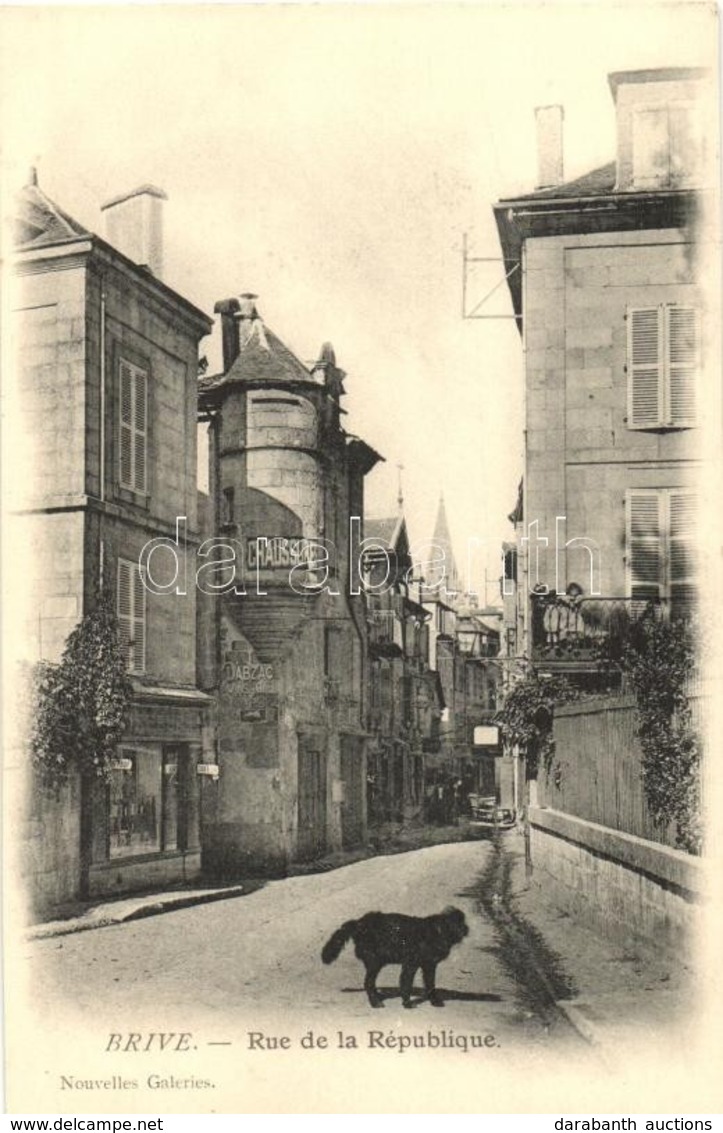 ** T1 Brive, Rue De La Republique, Chaussures / Street, Shoe Shop - Unclassified