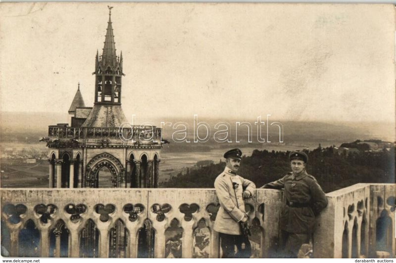T2 Laon, Blick Von Der Kathedrale Auf Ardon / View With German Soldiers - Unclassified