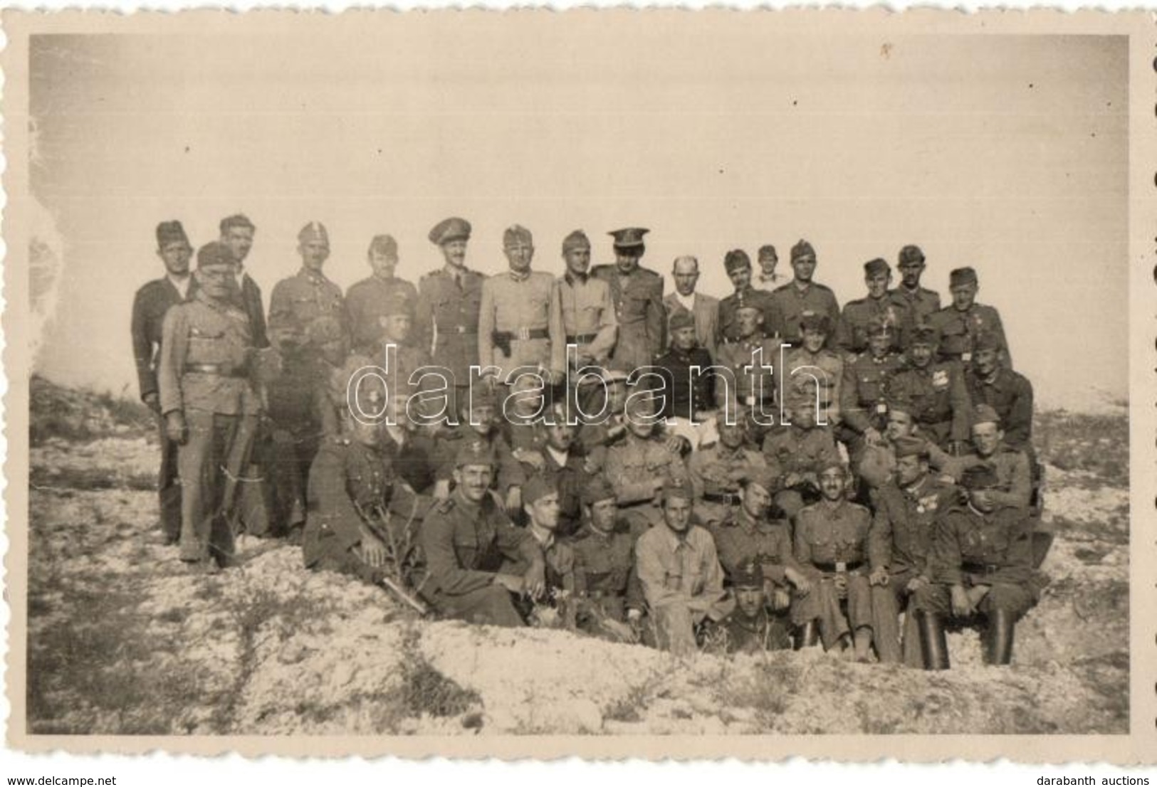 * T2 Honvéd Katonák Csoportképe Egy Hajmáskéri Gyakorlaton / Hungarian Military Soldiers' Group Picture At A Field Pract - Unclassified