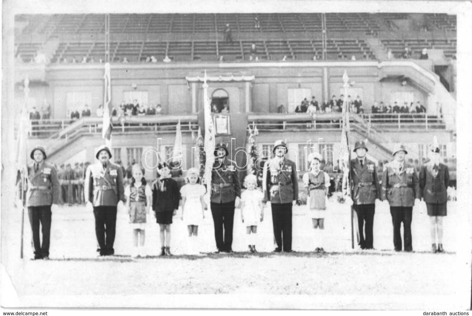 ** T2/T3 ~1935 Budapest IX. Ferencvárosi Üllői úti Sporttelep (?), ünnepség Katonákkal és Leventékkel. Photo  (EK) - Unclassified