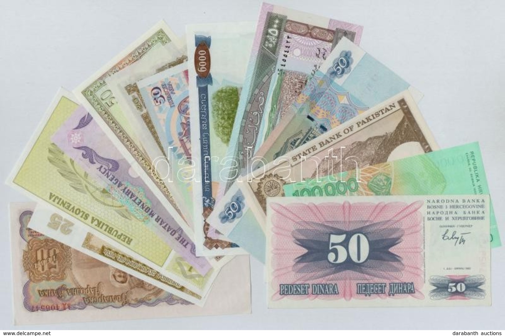 14db-os Vegyes Külföldi Bankjegy Tétel, Közte Szlovénia, Horvátország, Katar, Szíria, Bulgária, Pakisztán, Libanon és Bo - Ohne Zuordnung