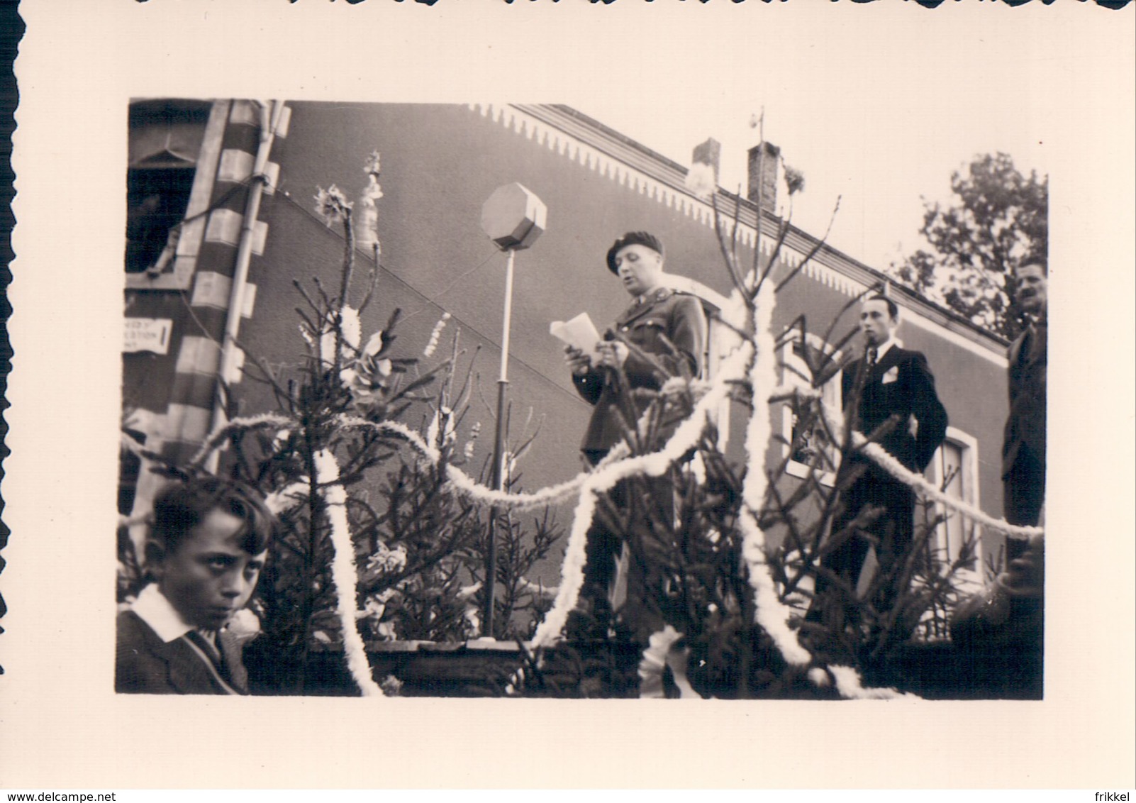 Foto Photo (7 X 10 Cm) Roger Laloy Fauvillers Procession Cortège Fête Fin De La Guerre ? Einde Oorlog Stoet - Fauvillers