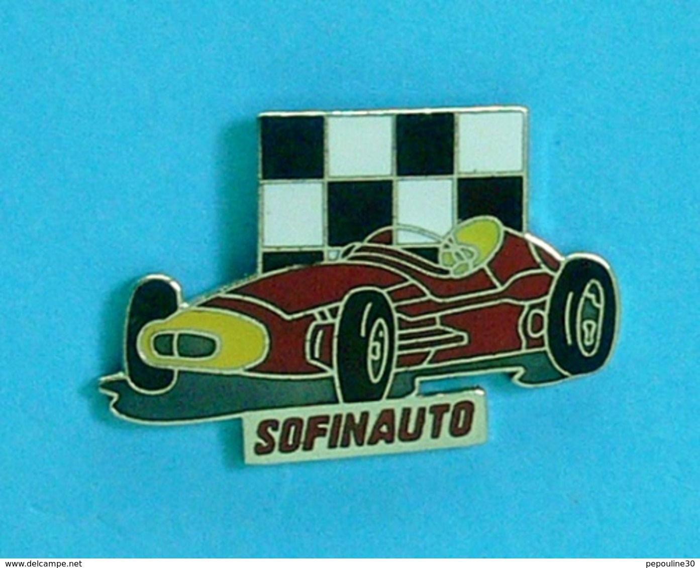 1 PIN'S //   **  FERRARI 500 F2 / DRAPEAU A DAMIER / SOFINAUTO ** - Ferrari